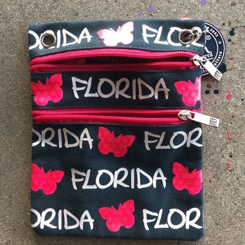 Robin Ruth Pouch - Picture 6 of 6